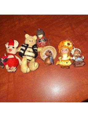 Holiday Ornaments Lot Bee Mouse Doll Small